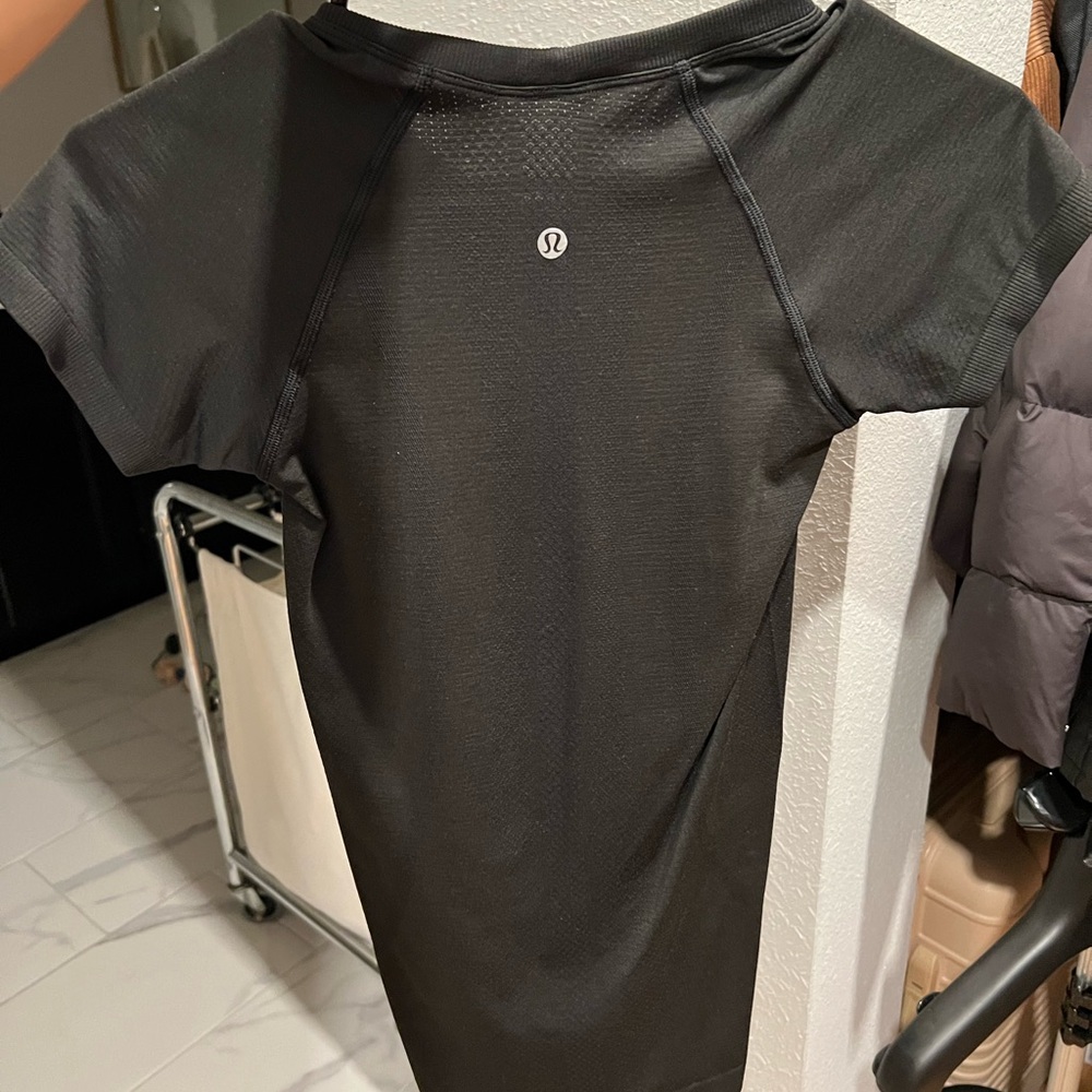 Lululemon swiftly tech 2.0 short sleeve shirt